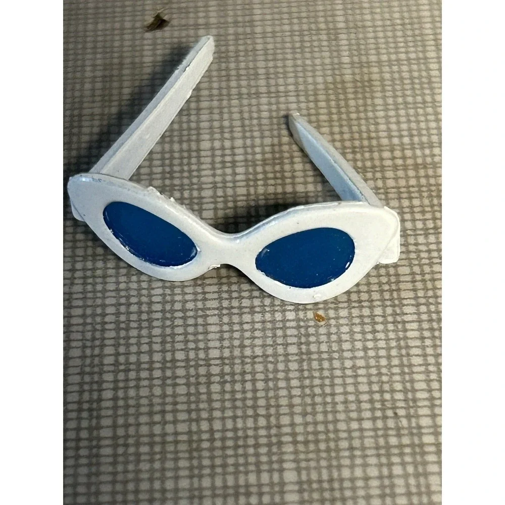 Vintage 1993 Barbie Doll Production Cat Eye Sunglasses